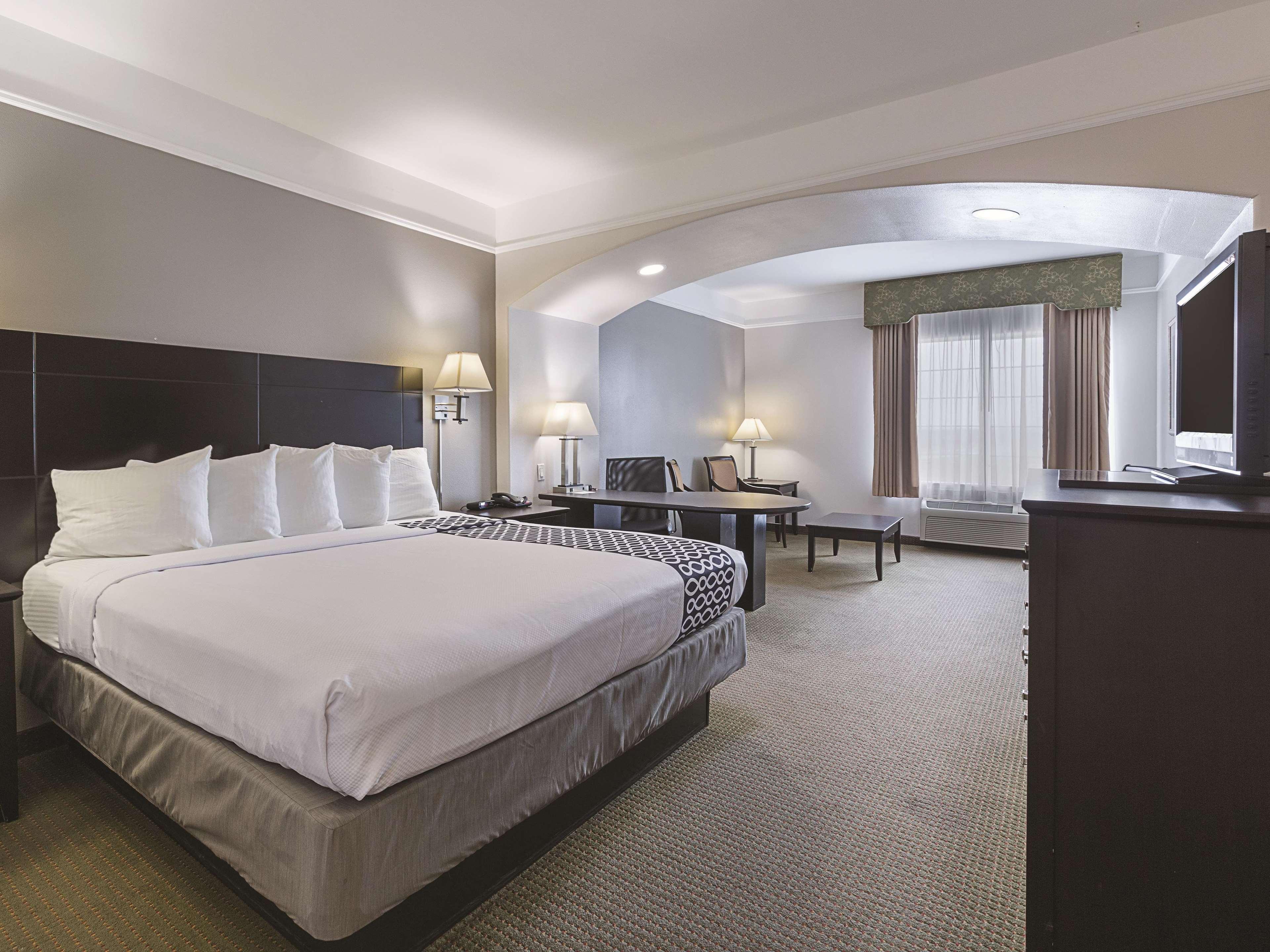 Hotel La Quinta By Wyndham Deer Park Esterno foto