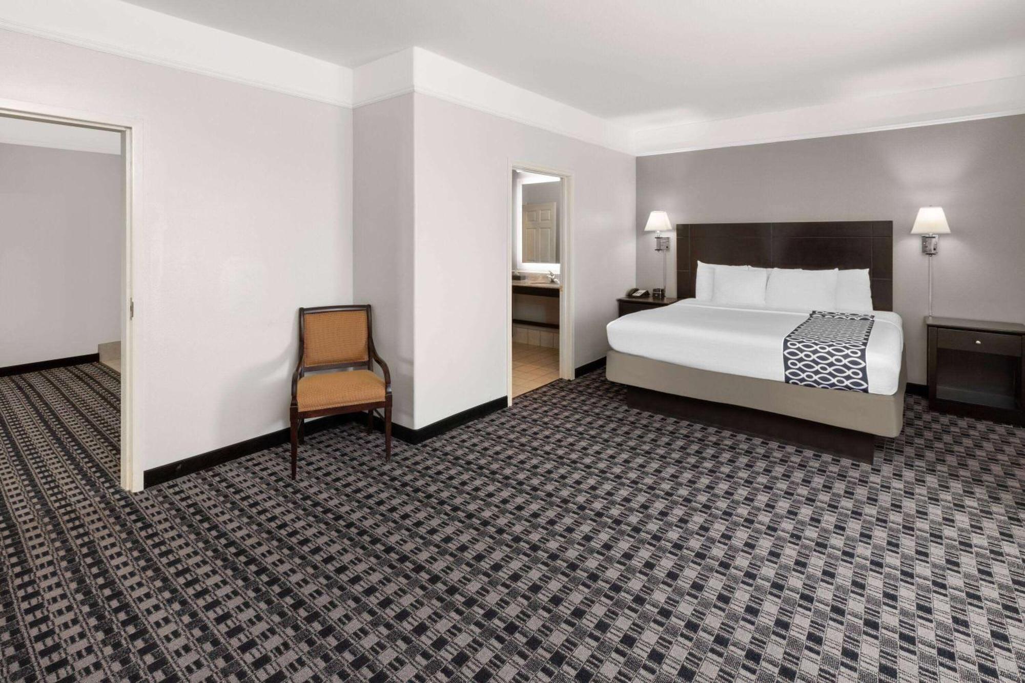 Hotel La Quinta By Wyndham Deer Park Esterno foto