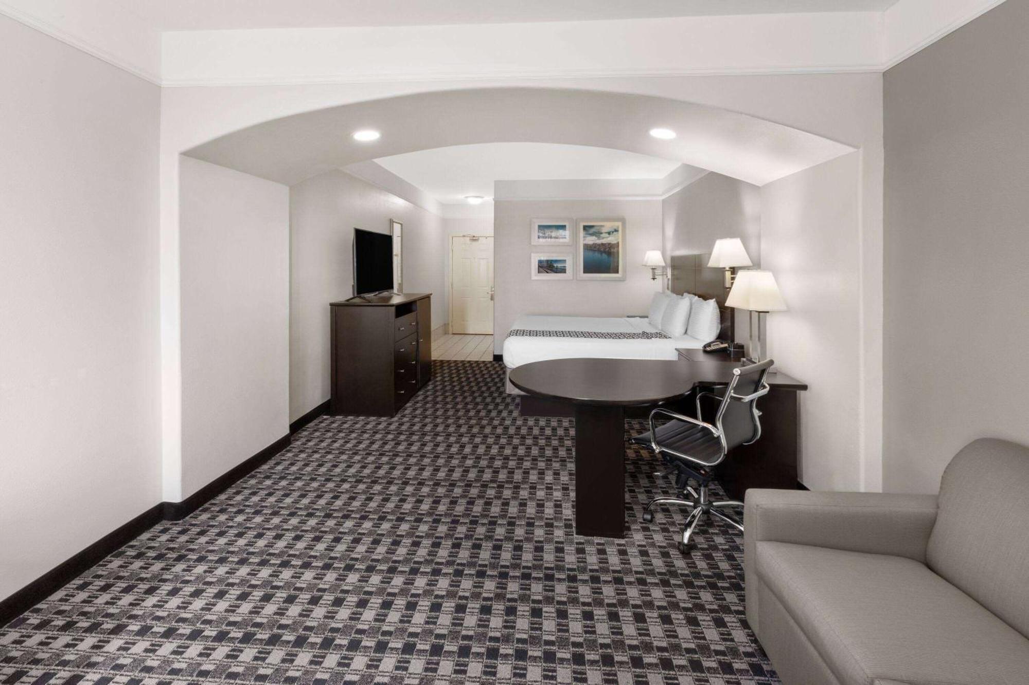 Hotel La Quinta By Wyndham Deer Park Esterno foto