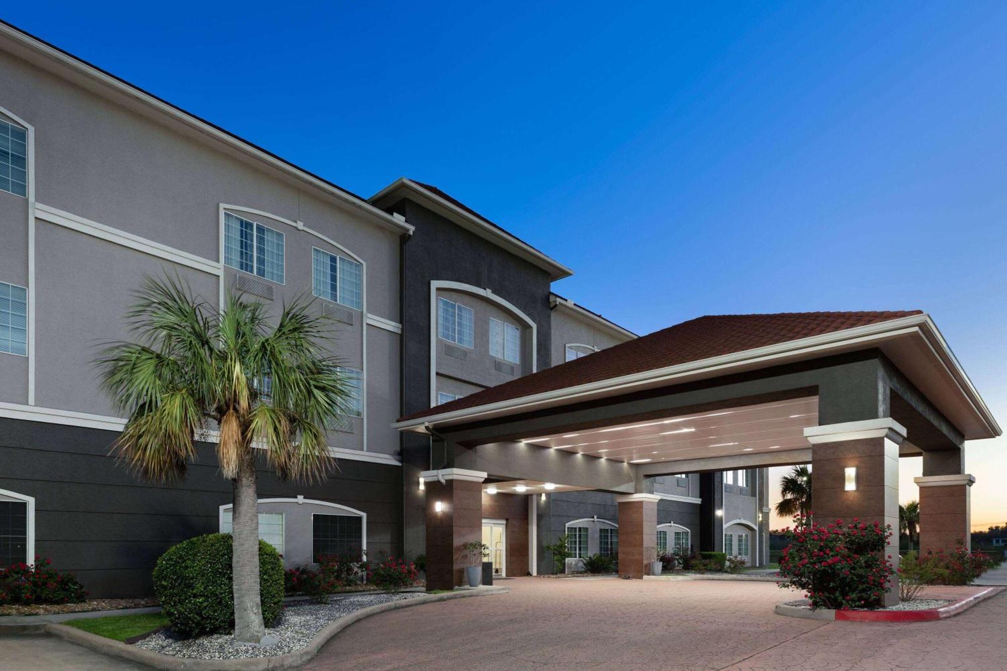 Hotel La Quinta By Wyndham Deer Park Esterno foto